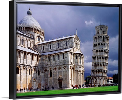 Italy, Tuscany, Pisa, Miracle Square, Leaning Tower, Duomo and campanile