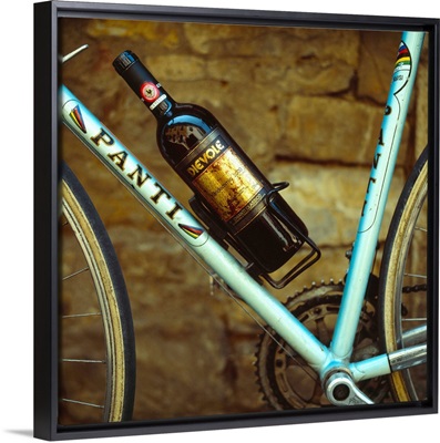 Italy, Tuscany, Sports bicycle with Chianti bottle in bottle holder