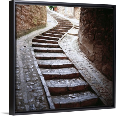 Italy, Umbria, Spello town, alley