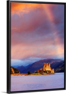 UK, Scotland, Highlands, Eilean Donan Castle, near Dornie village, and Loch Duich bay