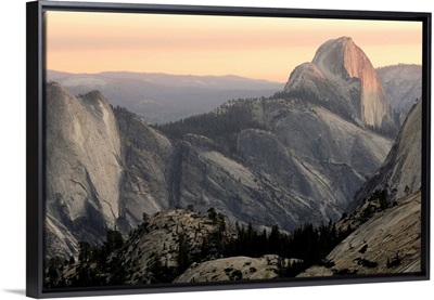 USA, CA, Yosemite National Park, Half Dome Mountain seen from Olmsted Point