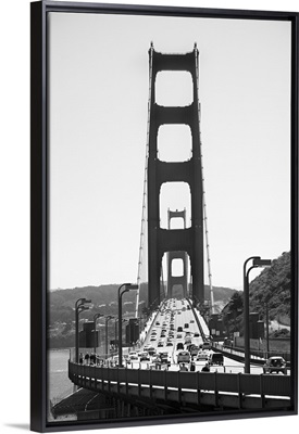 USA, California, San Francisco, Golden Gate Bridge, Pacific ocean