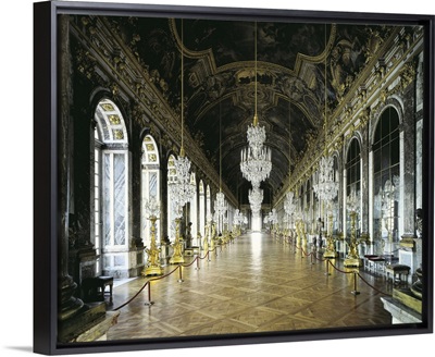 Hall of Mirrors in the Palace of Versailles