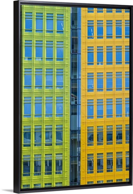 Central Saint Giles, Designed By Renzo Piano, London, England
