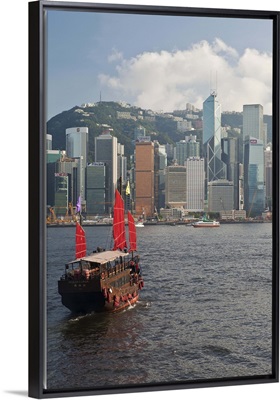 Chinese sailing junk on Victoria Harbour, Hong Kong, China