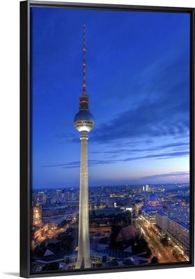 Germany, Berlin, Alexanderplatz, TV Tower (Fernsehturm)