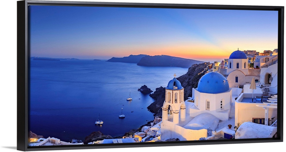 Greece, Cyclades, Oia town and Santorini Caldera