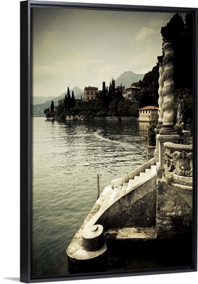 Italy, Lombardy, Lake Como, Varenna, Villa Monastero, gardens and lakefront