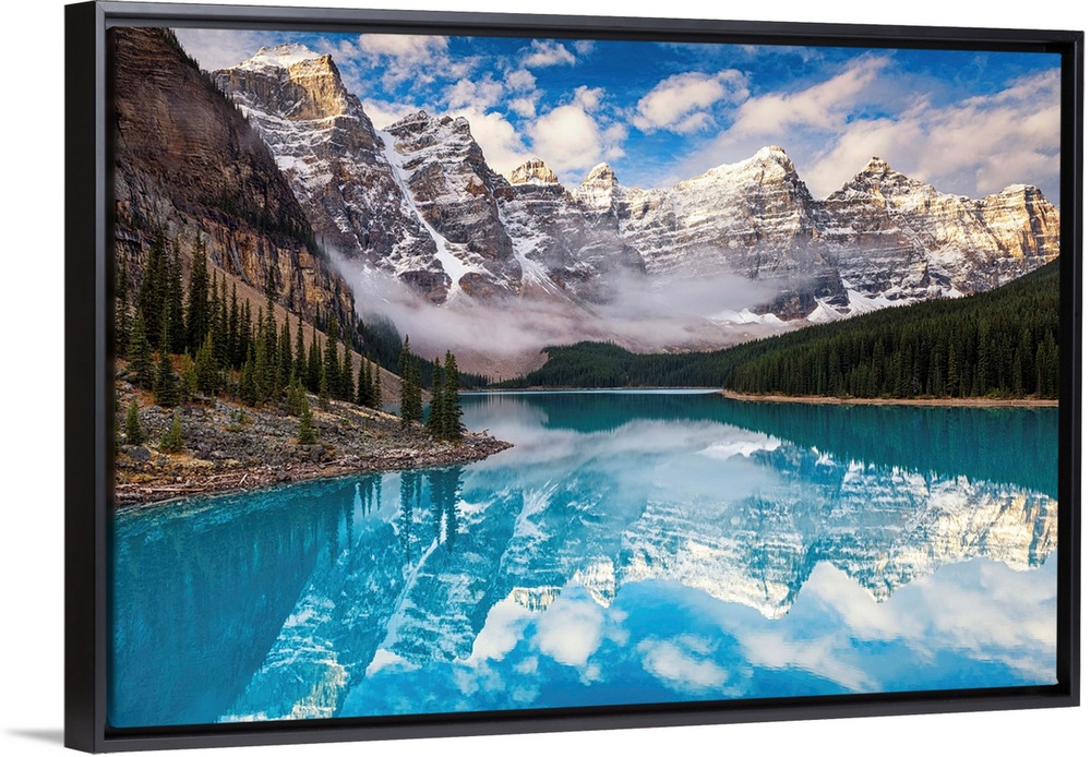 Moraine Lake, Banff National Park, Alberta, Canada