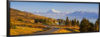 Mount Cook illuminated at sunrise, Lake Pukaki, Canterbury, New Zealand