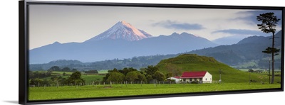 Picturesque Mount Taranaki (Egmont) and rural landscape, Taranaki, New Zealand