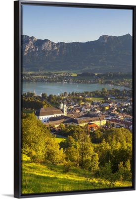 Sunset over idyllic landscape, Mondsee Lake, Salzkammergut, Austria