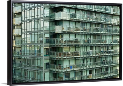 Canada, Ontario, Toronto: apartment buildings