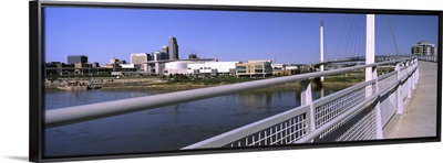 Bridge across a river, Bob Kerrey Pedestrian Bridge, Missouri River, Omaha, Nebraska