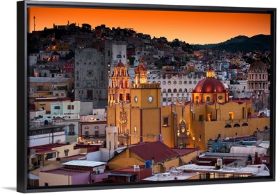 Guanajuato, Colorful City at Twilight