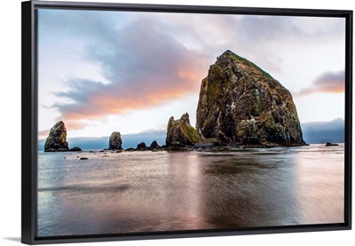 Haystack Rock, Cannon Beach, Oregon