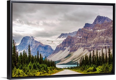 Icefields Parkway, Crowfoot Mountain, Banff National Park, Alberta, Canada
