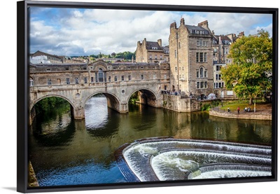 Pulteney Bridge and Weir, River Avon, Bath, England, UK