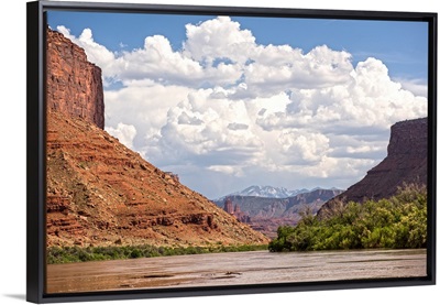 Red Rocks Cliffs along the Colorado River, Canyonlands National Park, Utah