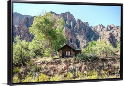 Rustic Cabin In Grand Canyon National Park, Arizona