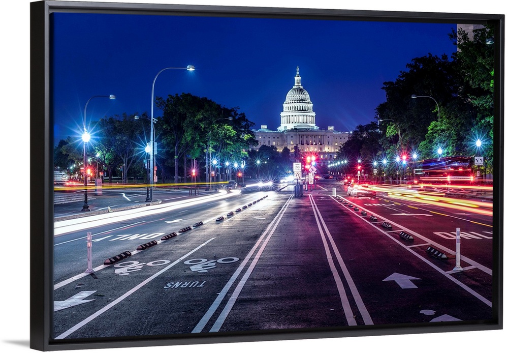 Streetview of the US Capitol Building at night in Washington DC.