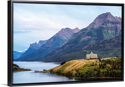 Waterton Lakes, Bertha Peak, Waterton Park, Alberta, Canada