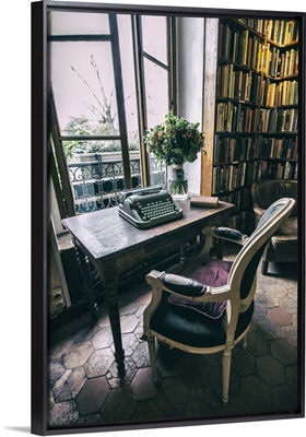 Shakespeare and Company bookstore in Paris