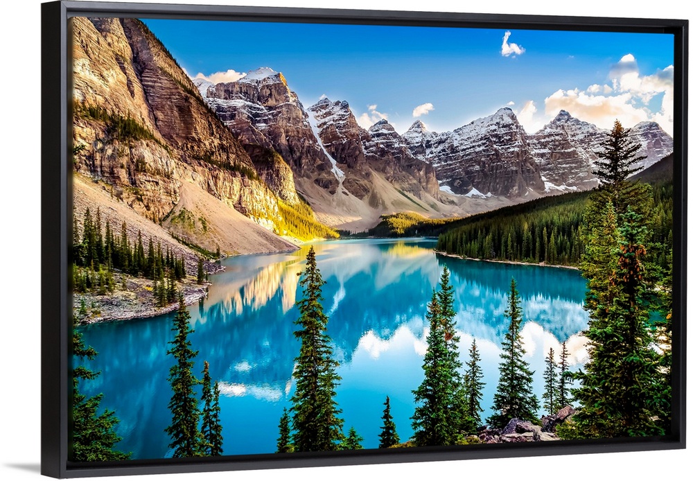 Landscape sunset view of Morain lake and mountain range Alberta, Canada.