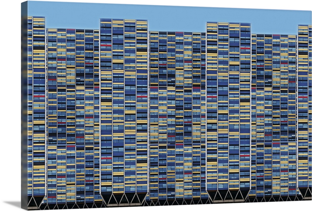 A multitude of windows on the side of an office building in Leiden, Netherlands.