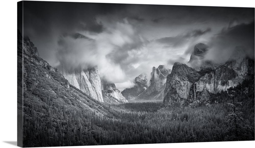 Clouds enveloping the mountains of the Yosemite Valley in California.