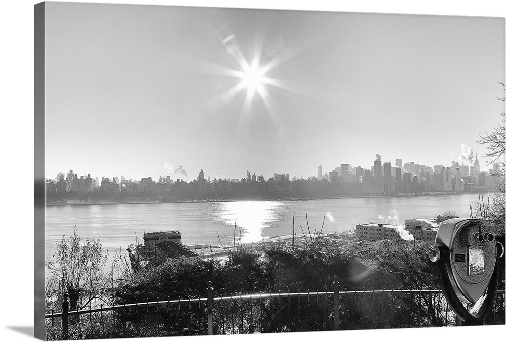 Black and white photograph of the New York City skyline.