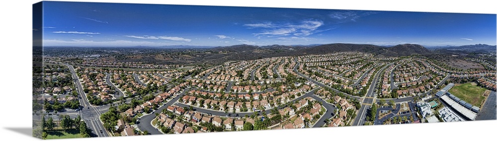 Suburbia - This is suburban Santa Fe Hills in San Marcos, California, USA. San Marcos is in North County San Diego.
