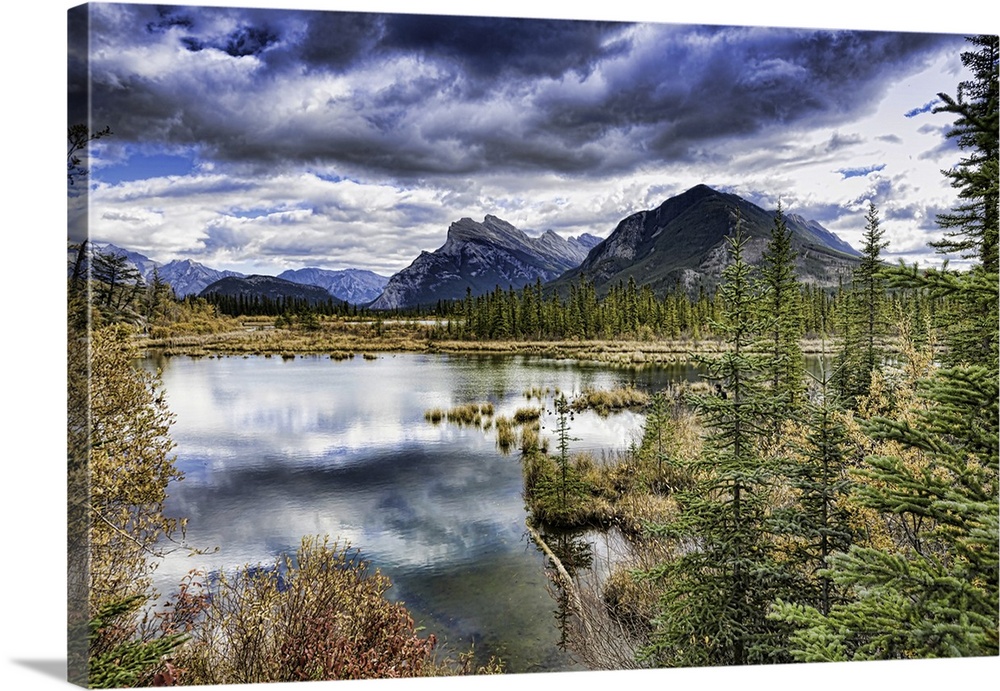 View across Vermilion Lakes to Mount Rundle (middle) and Sulfer Mountain (right) and the town of Banff.