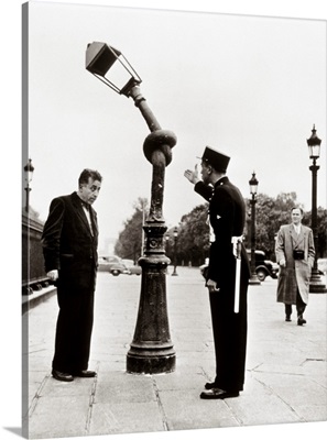 1950s Funny French Gendarme Accusing Man Of Tying Street Lamp In A Knot