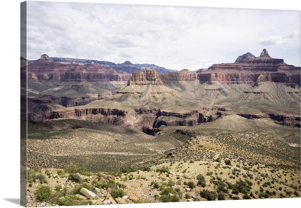 A view into The Grand Canyon along South Kaibab Trail. Grand Canyon National Park, Arizona