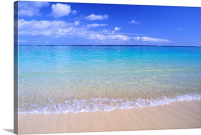 Clear Shoreline Ocean Water, Turquoise Horizon, Blue Sky With Clouds