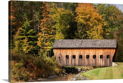 Covered bridge in Vermont during autumn, Hammondsville, Vermont