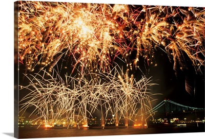 Fireworks Over Harbour; Philadelphia, Pennsylvania, USA