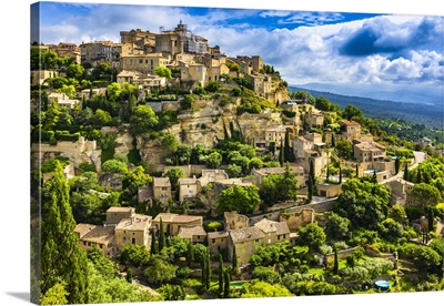 Gordes, Luberon Valley, Provence-Alpes-Cote d'Azur, Provence, France
