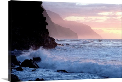 Hawaii, Kauai, Na Pali Coast, At Twilight, Rough Turbulent Ocean