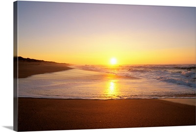 Hawaii, Kauai, Polihale Beach, Beautiful Shoreline At Sunset