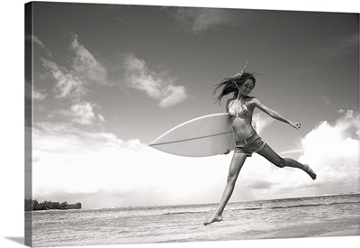 Hawaii, Kauai, Tunnels Beach, Surfer Girl Enjoying A Day Out, Black And White