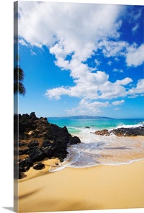 Hawaii, Maui, Makena, Maui Wai Or Secret Beach image thumbnail