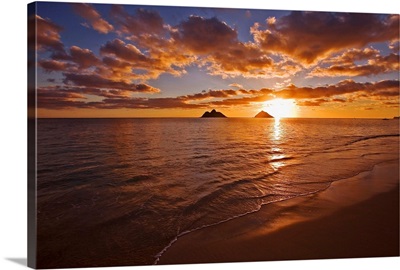 Hawaii, Oahu, Lanikai Beach At Sunrise
