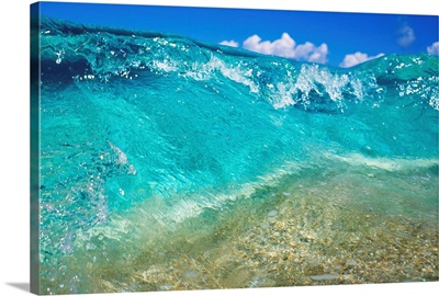 Hawaii, Ripple Of Crystal Clear And Turquoise Water