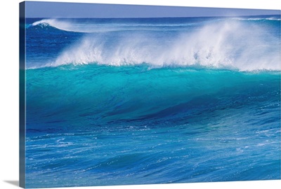 Hawaii, Turquoise Wave With Windspray Flying Off The Crest