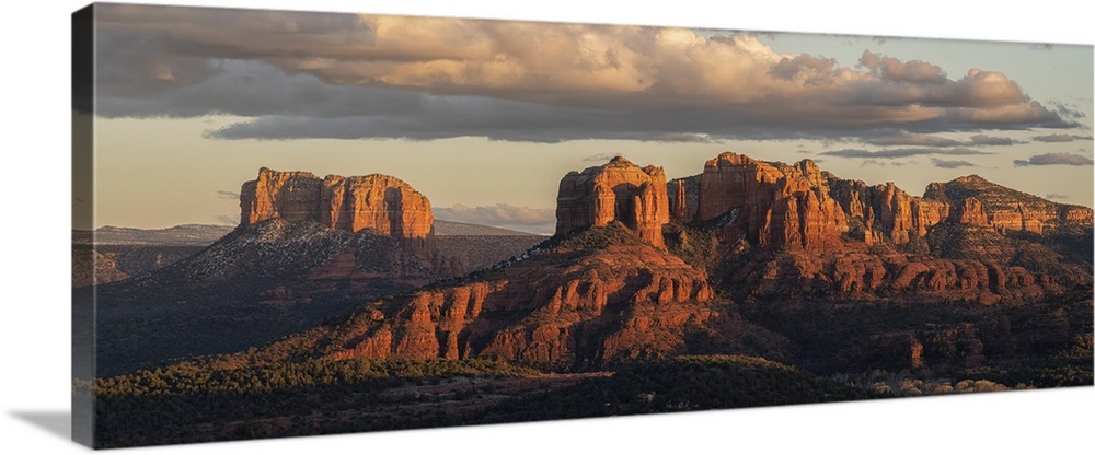 Sedona is located in the interior chaparral, semi-desert grassland, Great Basin conifer woodland biomes of northern Arizon...