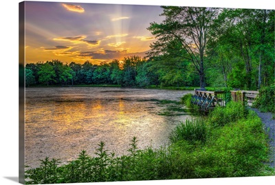 Lakeside sunset, Bushkill, Pennsylvania, USA
