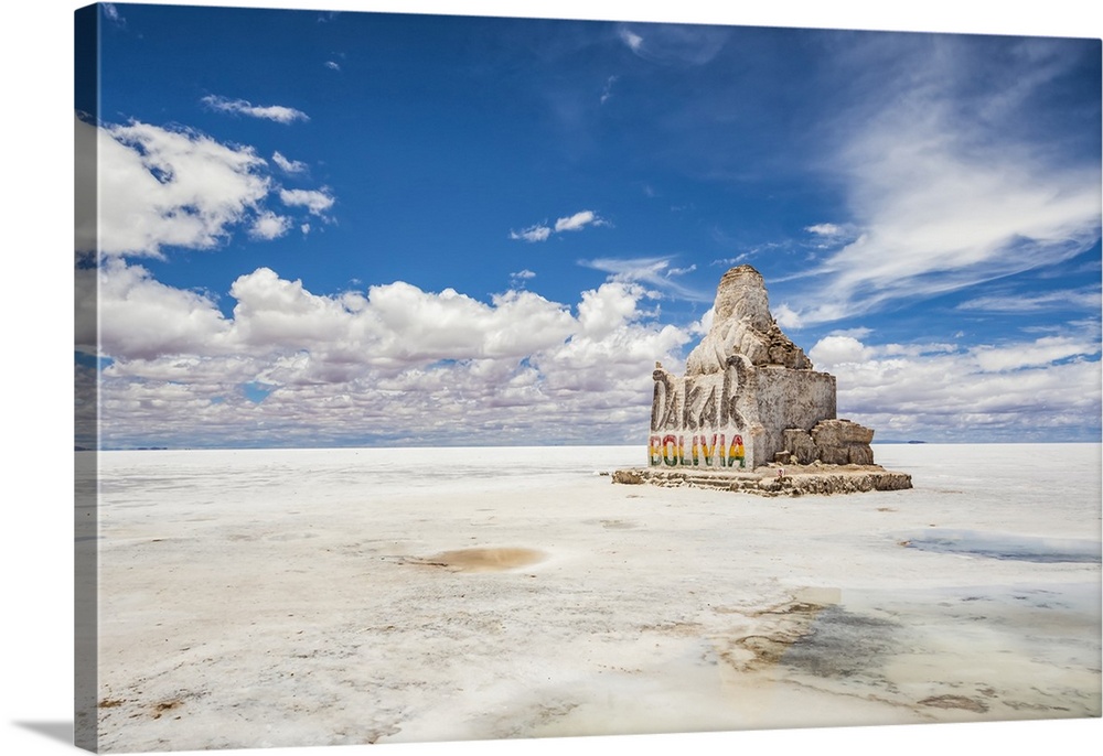 Monument to the Dakar Rally at Salar de Uyuni, the world's largest salt flat; Potosi Department, Bolivia.