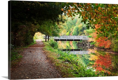 New England, Massachusetts, Blackstone Valley, Pathway And Bridge Near River